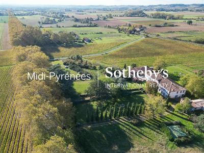 Manoir - 1 300 m² - 23 pièces