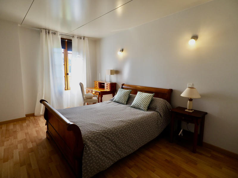 Maison - 182 m² - 6 pièces