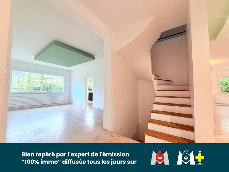 Maison - 450 m² - 9 pièces