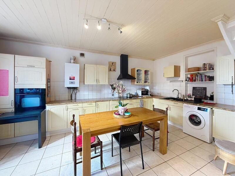 Maison - 84 m² - 5 pièces