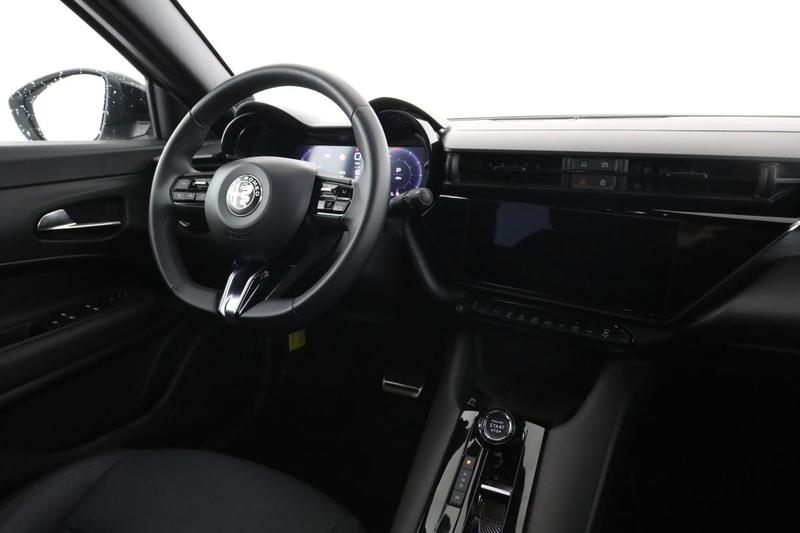 Alfa Romeo Junior 1.2 Ibrida Speciale Dct6 136 ch