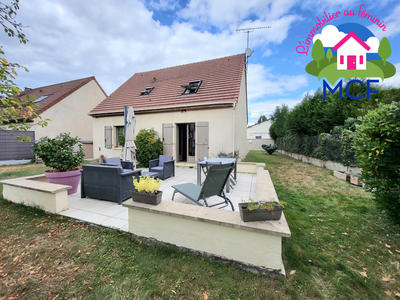 Maison - 90 m² - 4 pièces