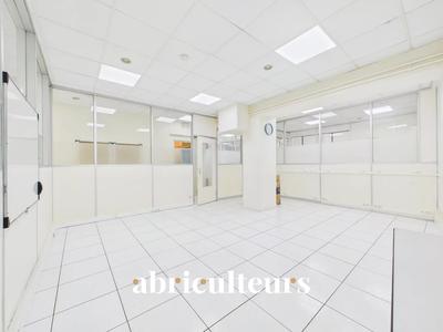 Local commercial - 136 m²