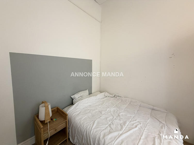 Chambre - 10 m² - 5 pièces