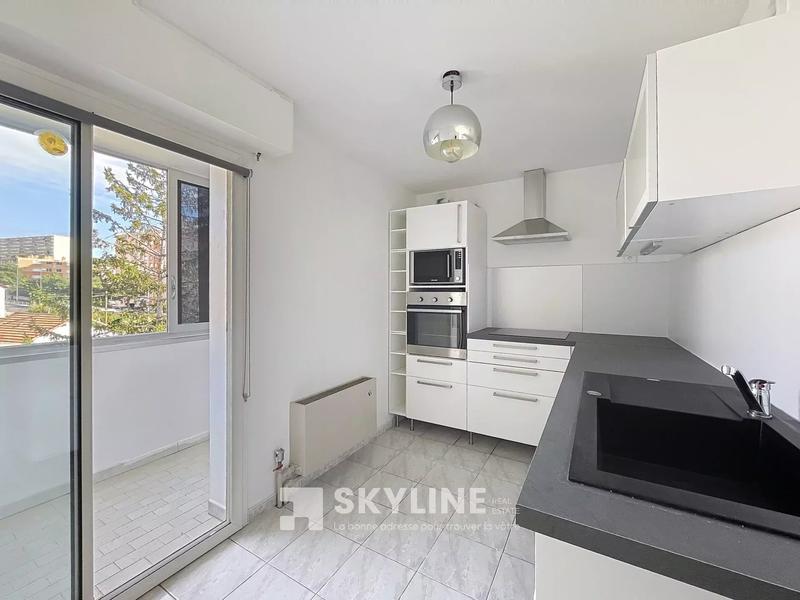 Appartement - 82 m² - 4 pièces