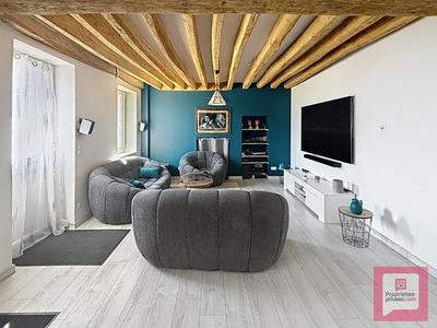 Maison - 250 m² - 9 pièces