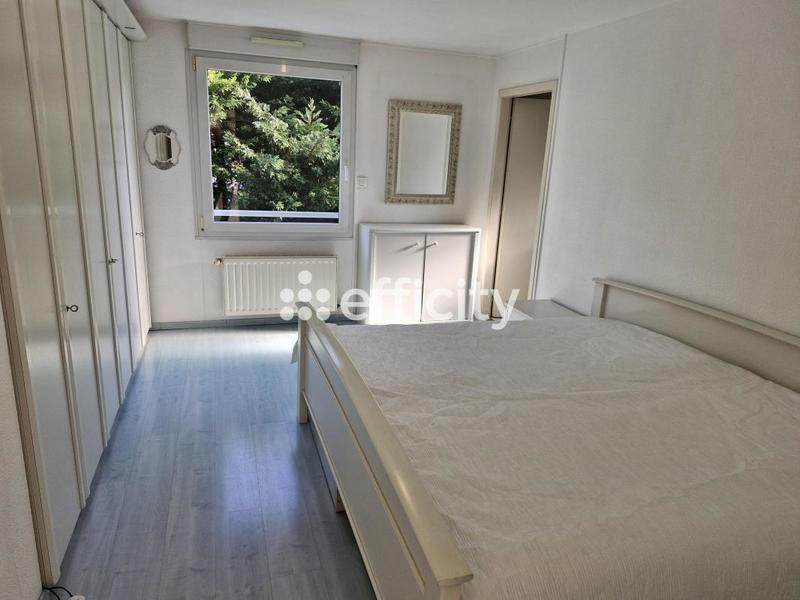 Appartement - 99 m² - 3 pièces