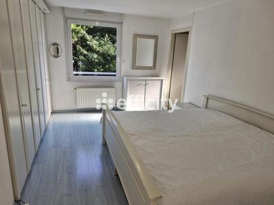 Appartement - 99 m² - 3 pièces