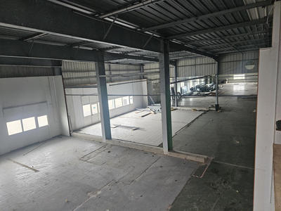 Local d'activités - 4 000 m²