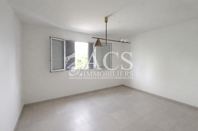 Appartement - 105 m² - 4 pièces