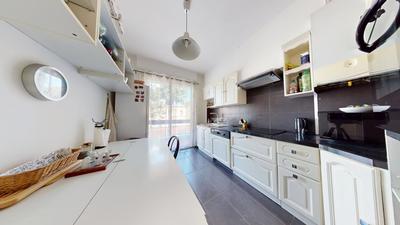 Appartement - 105 m² - 4 pièces