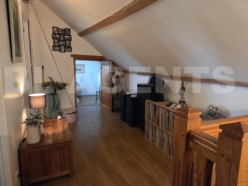 Maison - 104 m² - 5 pièces