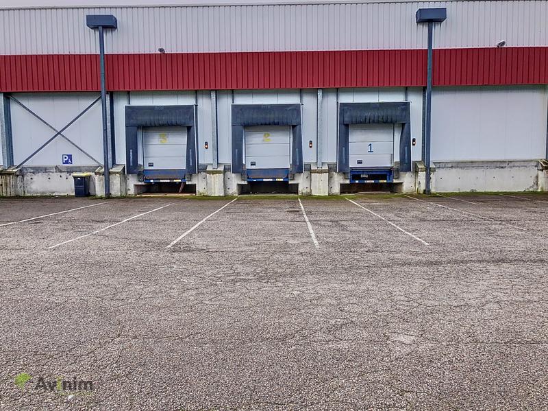 Local d'activités - 615 m²