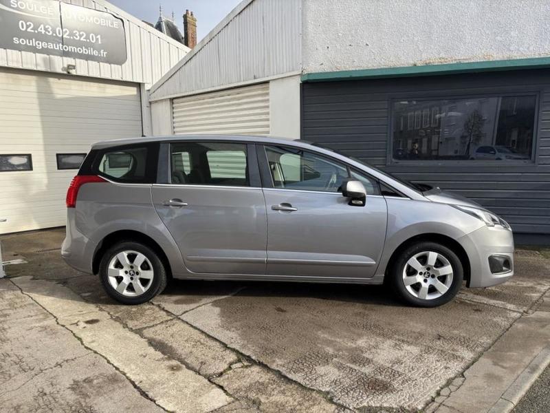 Peugeot 5008 1.6 Hdi Bva *7 places*
