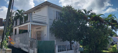 Maison - 120 m² - 4 pièces