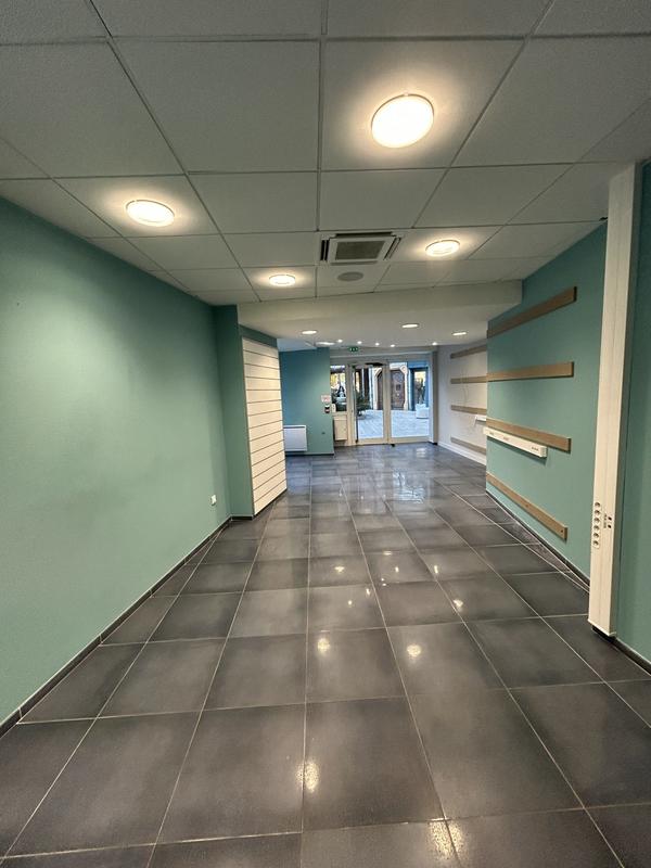 Local commercial - 120 m²