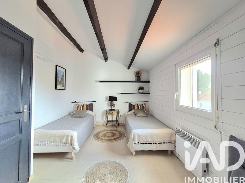 Maison - 180 m² - 5 pièces