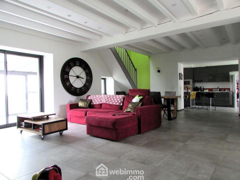 Maison - 245 m² - 8 pièces