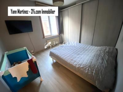 Maison - 98 m² - 5 pièces