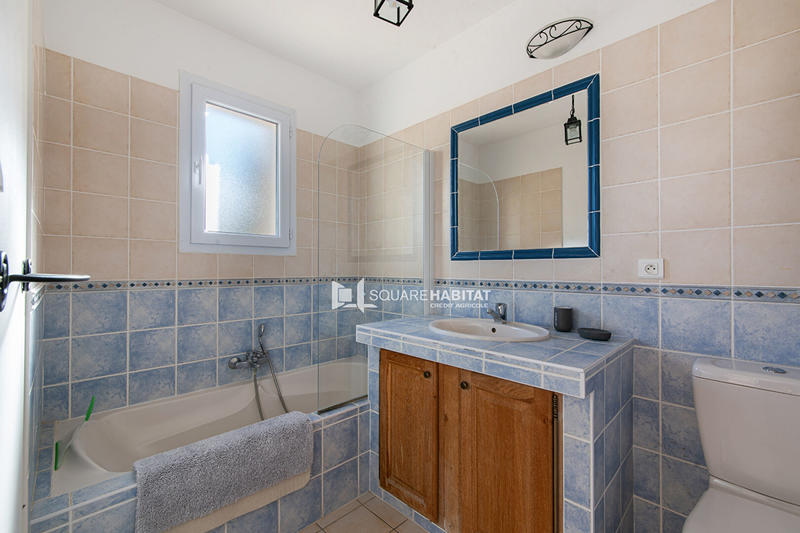 Maison - 318 m² - 9 pièces