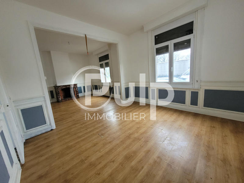 Immeuble - 137 m² - 8 pièces