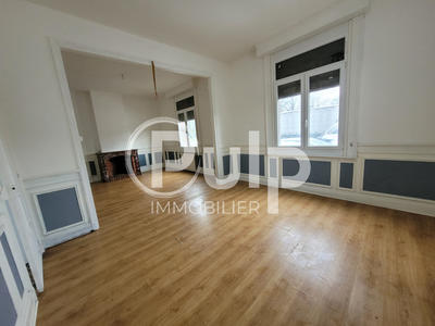 Immeuble - 137 m² - 8 pièces