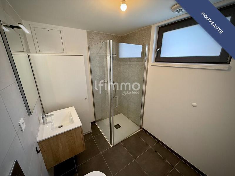 Loft - 121 m² - 5 pièces