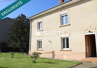 Maison - 318 m² - 9 pièces