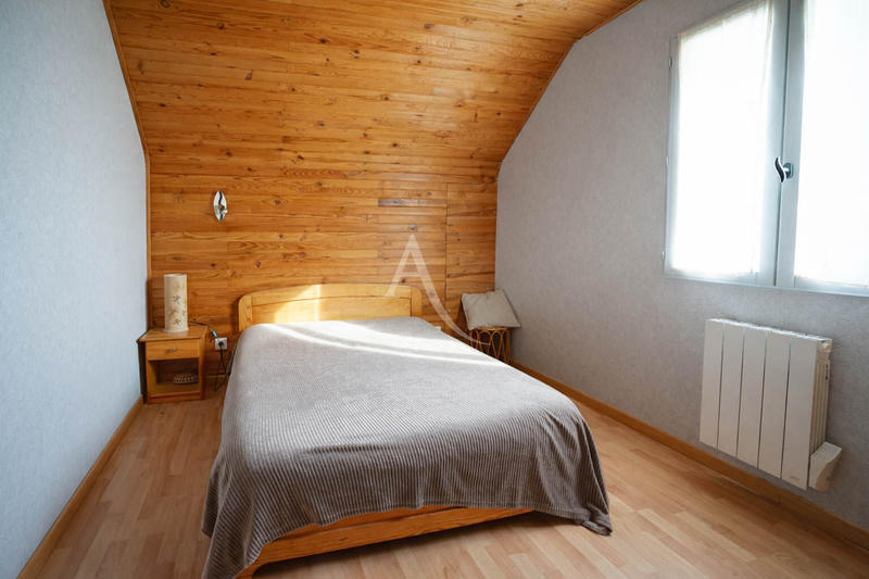 Maison - 137 m² - 7 pièces