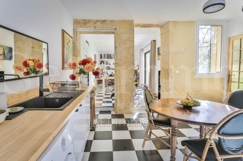 Maison - 140 m² - 5 pièces