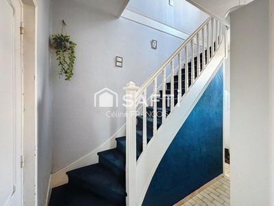 Maison de ville - 226 m² - 10 pièces