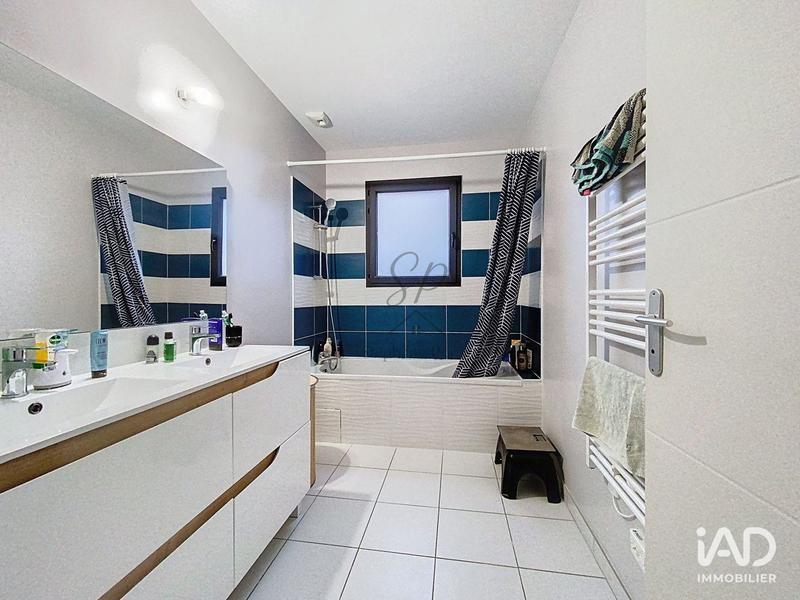 Maison - 150 m² - 4 pièces