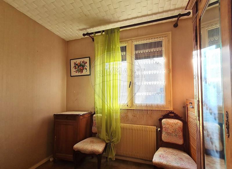 Maison - 102 m² - 6 pièces