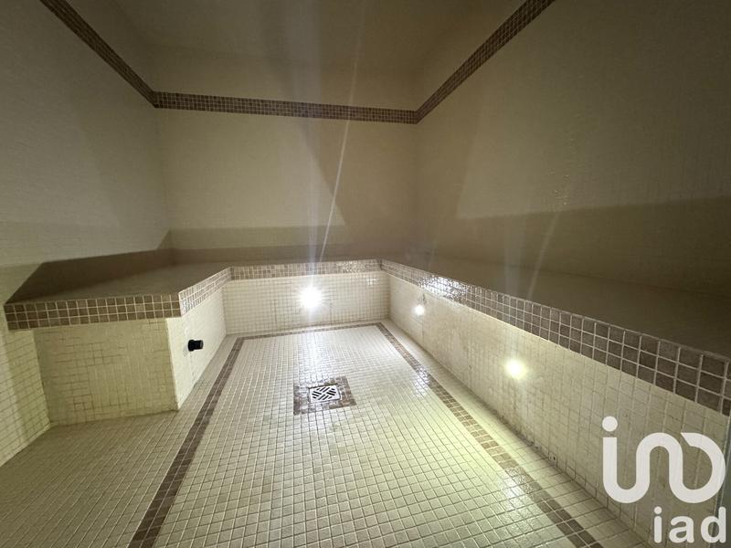 Maison de maîtres - 366 m² - 12 pièces