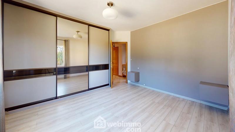 Villa - 199 m² - 7 pièces