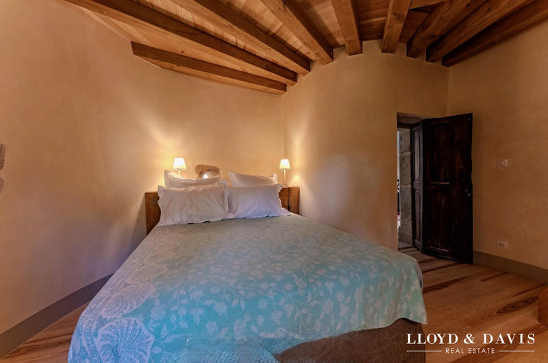 Château - 6 000 m² - 30 pièces