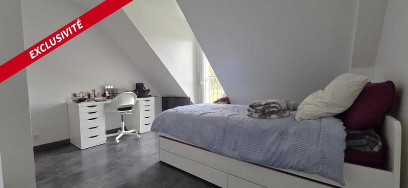 Maison traditionnelle - 88 m² - 6 pièces