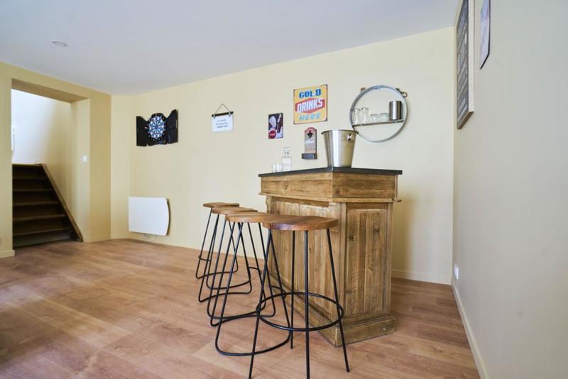 Maison - 274 m² - 12 pièces