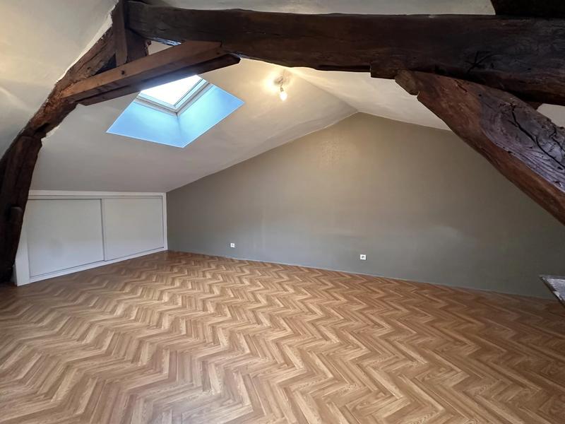 Appartement - 65 m² - 2 pièces