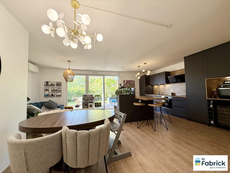 Appartement - 88 m² - 4 pièces