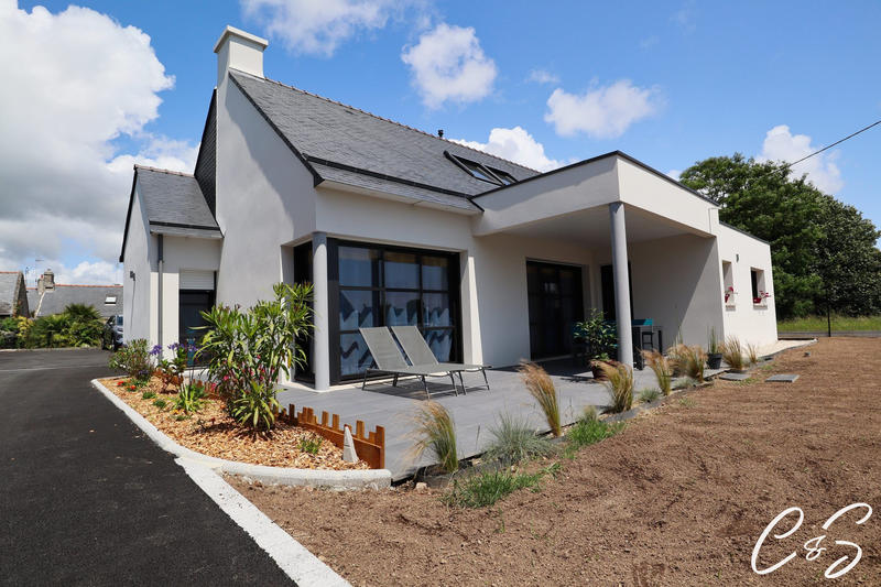 Maison contemporaine - 137 m² - 6 pièces