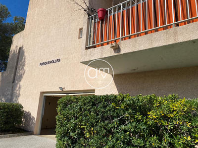 Parking / Garage - 19 m²