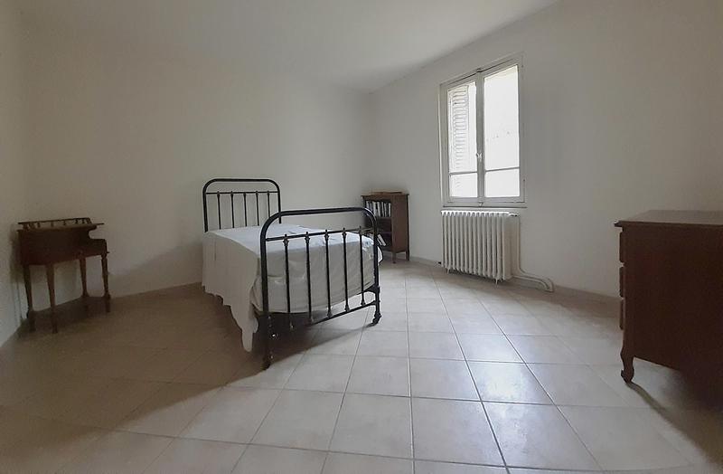 Maison - 246 m² - 9 pièces