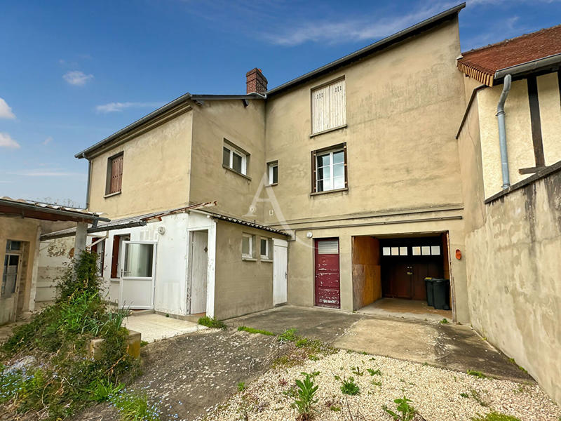 Maison - 105 m² - 5 pièces