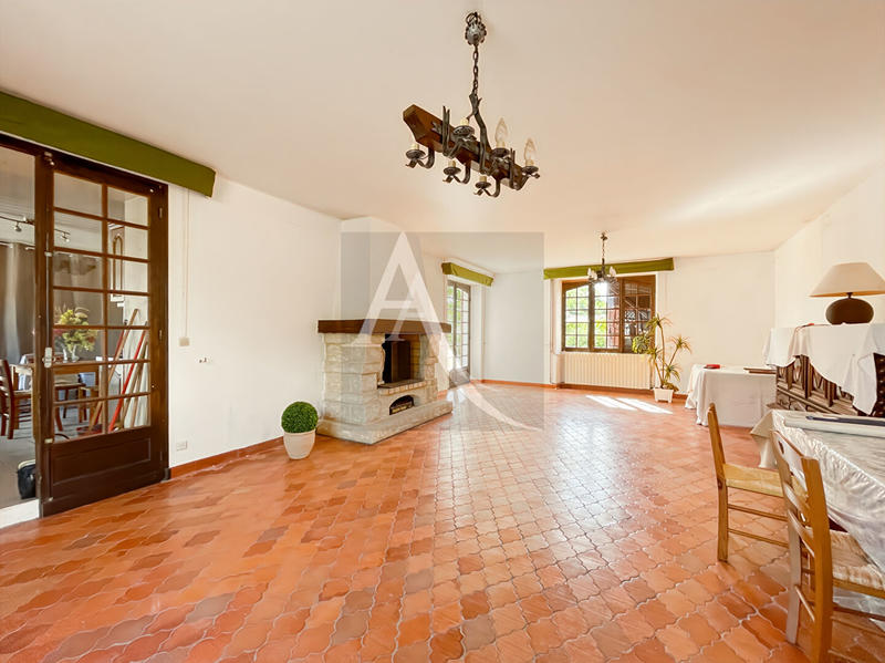 Maison - 134 m² - 6 pièces