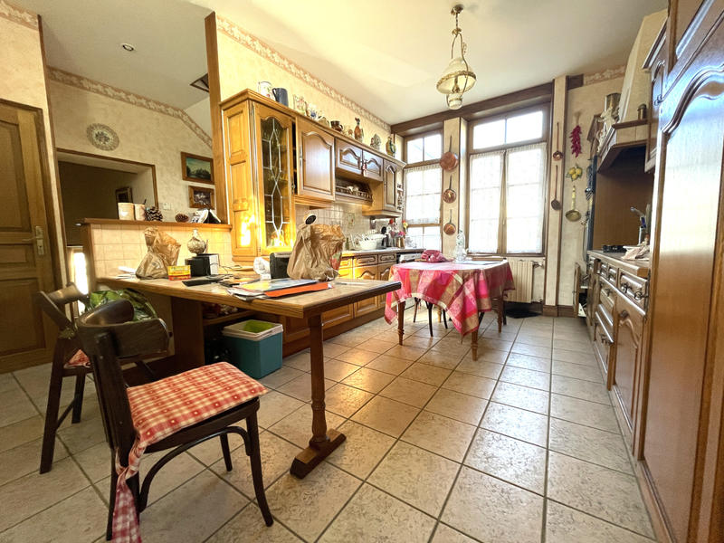 Maison - 169 m² - 7 pièces