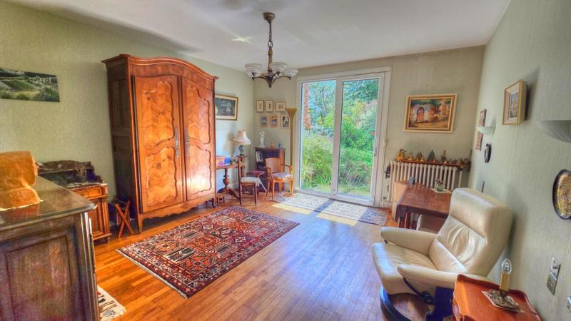 Maison - 195 m² - 7 pièces