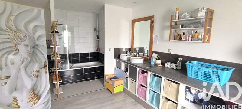 Maison de village - 200 m² - 8 pièces