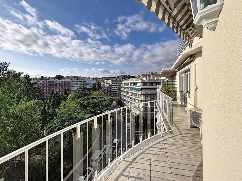 Appartement - 100 m² - 3 pièces