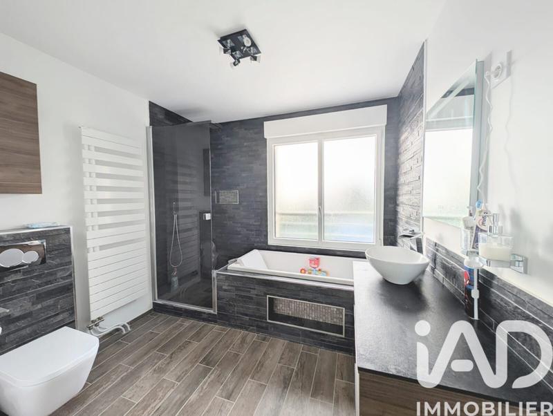 Maison - 157 m² - 6 pièces